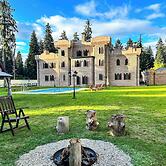 The Castle - Your unique way of retreat