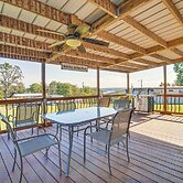 Lake-view Getaway w/ Grill in Mountain Home!