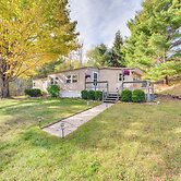 3 Mi to Lake Michigan: Pet-friendly Home!