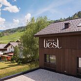 Premium Holiday Apartment With Balcony and Sauna