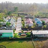 Jungle Side Luxury Hotel