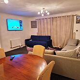 Maidstone Holiday Apartment 3 Bedrooms Free Sports Sleeps 7