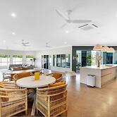 Majestic Manor Stylish Super Home Pool BBQ