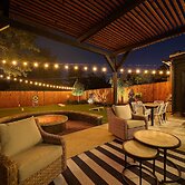 Tulsa Retreat w/ Backyard Oasis & Putting Green!