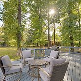 Annapolis Home Near Beach & Quiet Waters Park!