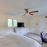 Annapolis Home Near Beach & Quiet Waters Park!