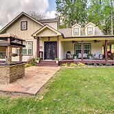 Historic Dahlonega Home w/ Wraparound Porch