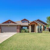 11 Mi to Dtwn: Lubbock Home w/ Patio, Grill & Yard