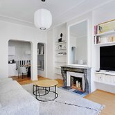 Modern Apartment Champs-elysaes - Saint Honora