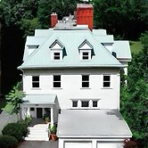 Summer Street Guest House