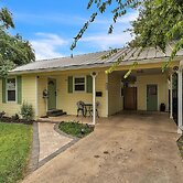 Charming Canary Cottage Retreat 3 Bedroom Cottage