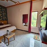 Hotel Necklace Moon Restaurants