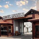 HOTEL MODELO