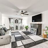 Richmond Home w/ Deck: 1 Mi to Richmond Raceway!