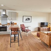 Host Stay Number Four Piglets