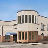 Signature Inn & Suites Hamilton