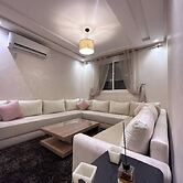 Jolie Appartement À Ifrane Calme et Spacieux