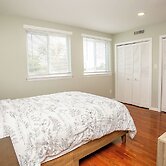 Comfy and Cozy - Min from National Mall