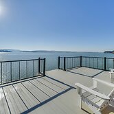 Dock + Panoramic Views: Guntersville Lake Retreat!