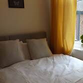 Room in Guest Room - Spacious Double Room in Stoke