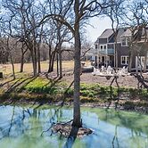 Private Ranch nr Austin w HotTub FirePit