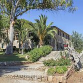 Stunning Farmhouse With Private Pool