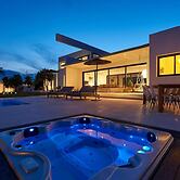 Holiday Home With Outdoor Cinema