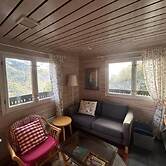 Chalet With Garden and Mountain View