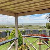 Milang Lakefront Retreat