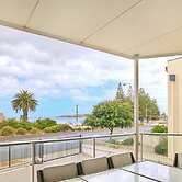 Block Escape - Ocean View Apartment no 1