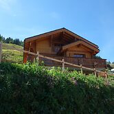 Chalet in Les Masses With ski Storage