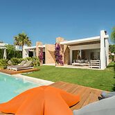 Stunning Villa With Modern Appliances