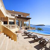 Villa in Tranquil Location