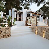 Holiday Villa With Pool