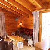 Stunning Apartment With Mountain Views