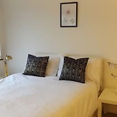 Room in Guest Room - Large Comfortable Room in Coventry