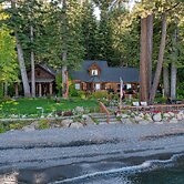 Homewood Lakefront by Avantstay Private Beach & Lake Access + Views!