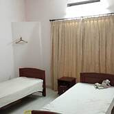 De Royale Summit Home Stay