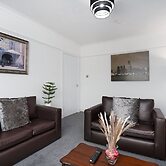 2-bed Flat, Wishaw, Free Parking, Family-friendly