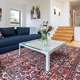 Host Stay Overhill House