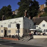 The George Hotel
