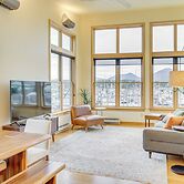 Custom Harborside Loft In the Heart of Ketchikan
