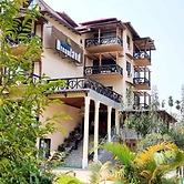 Goroomgo Hotel Dreamland Lataguri