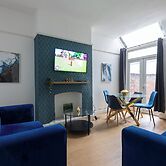 Salford City Oasis - Spacious 4 Bedroom House