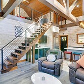 Hike & Climb: Pet-friendly Red River Gorge Cabin!