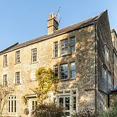 Georgian House With Garden Views Tennis Court