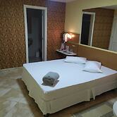 Paradies Hotéis e Motéis