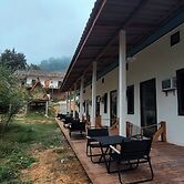 Mimosa Inn Nong Khiaw