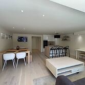 Modern Flat With Garden