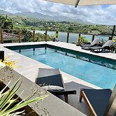 Villa Adina - Sleeps 7 - Pool - Parking - Garden